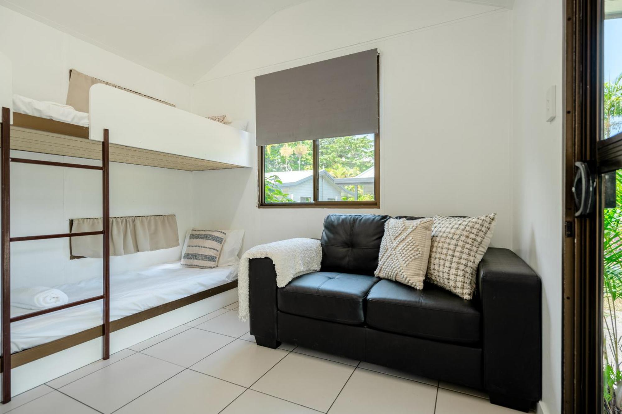 Tasman Holiday Parks - Cairns Cool Waters ภายนอก รูปภาพ